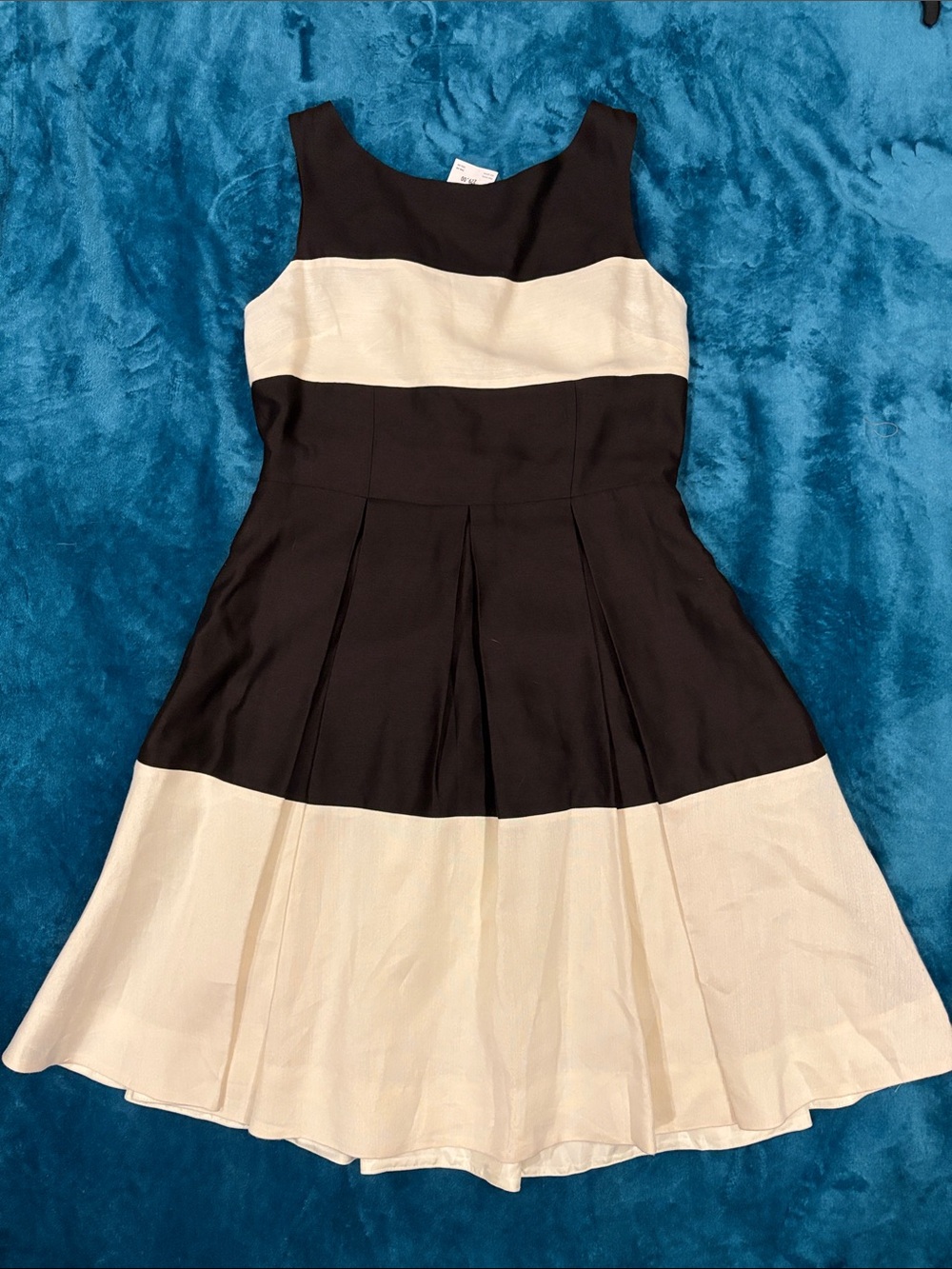 Kate Space Black and Cream Sleeveless Fit-and-Flare Dress